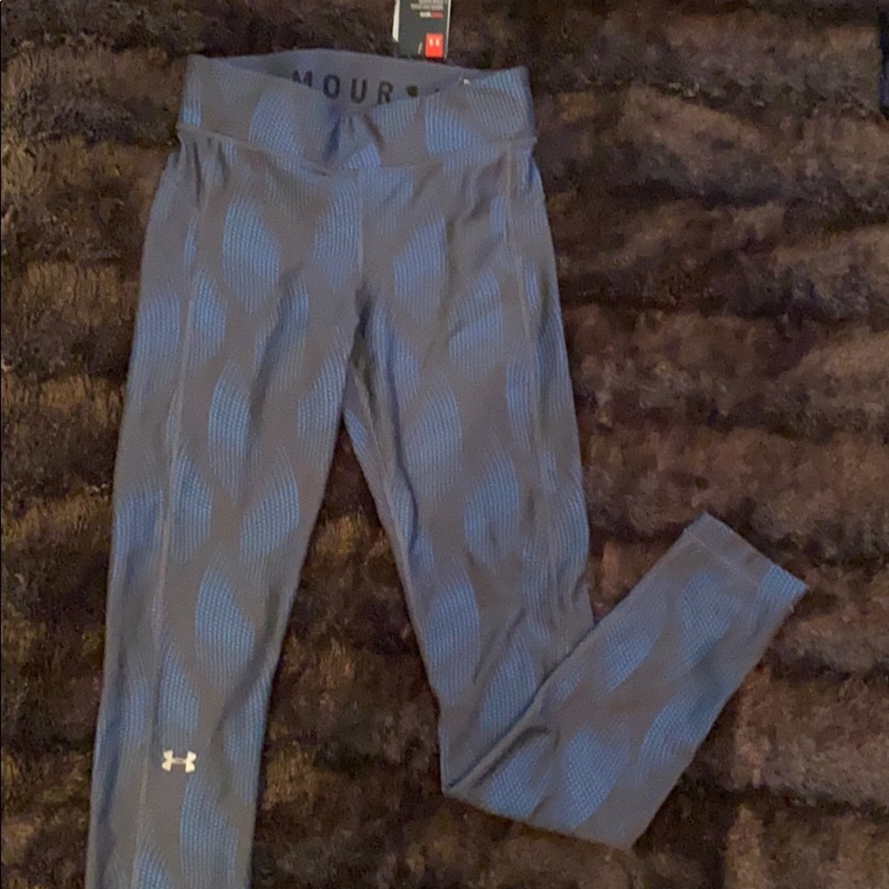 NWT UA heat gear leggings